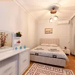 Center Suite 5