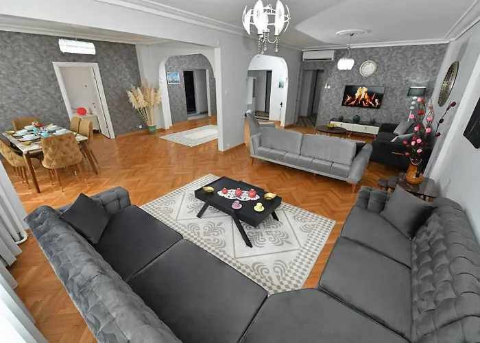 Center Suite 5